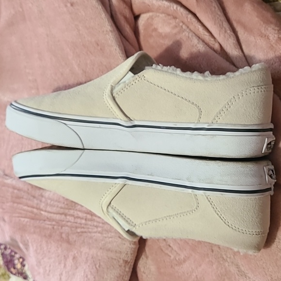 Vans Cream Slip-On Fleece Lined Sneakers Size 10 - Picture 4 of 7